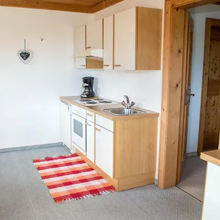 Rauchenbacher Apartments, Apartment *